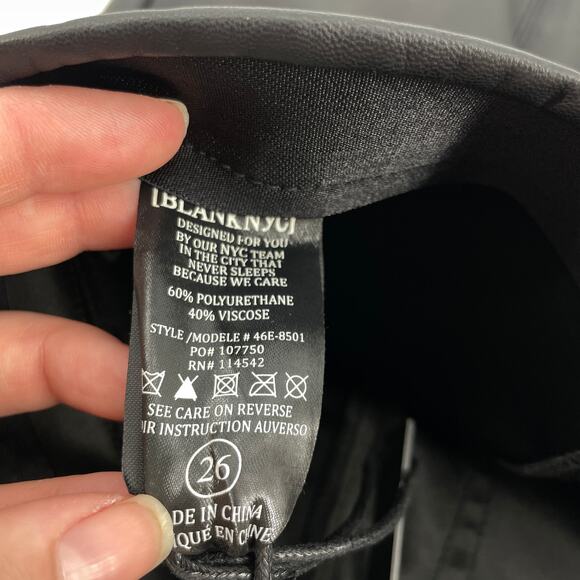 BlankNYC Womens Size 26 Shorts Deja Boo Faux Vegan Leather Black NEW - Picture 7 of 8